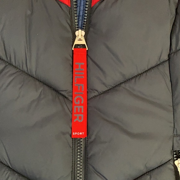 XS Tommy Hilfiger Dark Blue, Black, and Red Sport Vest - Picture 2 of 5